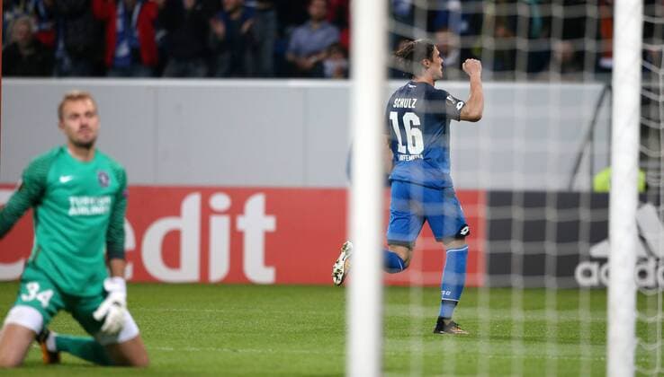 Football Europe League TSG 1899 Hoffenheim Istanbul Basaksehir Group C at 19 10 2017 in the Wirsol Rhine Neckar Arena xmdx 3 0 through Nico Schulz 16 1899 Hoffenheim against Mert Günok 34 Goalkeeper Istanbul Basaksehir goal celebration TSG 1899 Hoffenheim Istanbul Basaksehir