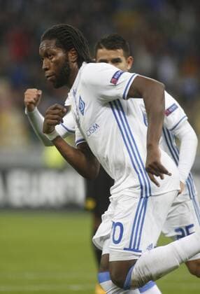 October 19, 2017 - Dieumerci Mbokani of Dynamo celebrates after scoring a goal during the UEFA Europa League Group B soccer match between FC Dynamo Kyiv and FC Young Boys at the NSK Olimpiyskyi in Kyiv, Ukraine, October 19, 2017. The UEFA Europa League Group B soccer match between FC Dynamo Kyiv and FC Young Boys at the NSK Olimpiyskyi in Kyiv. - ZUMAs334 80531989st Copyright: xAnatoliixStepanovx