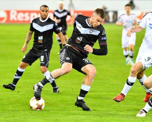19 10 2017 Lucerne Swissporarena Football men Europe League Season 2017 2018 FC Lugano Viktoria Pilsen 3 2 Picture shows Domes Crnigoj FC Lugano Action shot Single