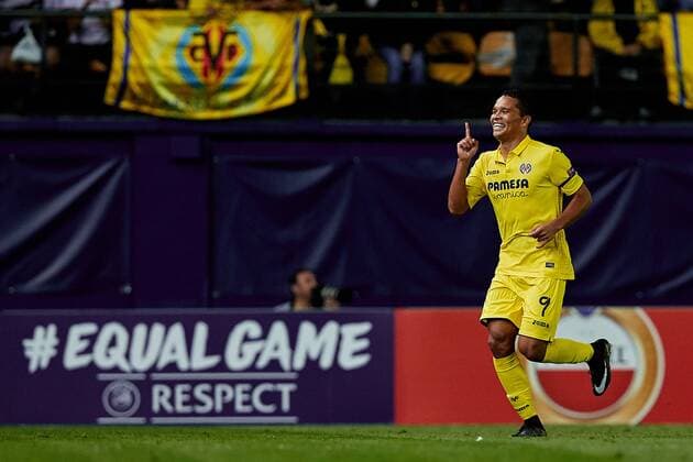 19th October 2017, El Madrigal, Villarreal, Spain; UEFA Europa League football, Villarreal versus Slavia Prague; Bacca of Villarreal CF celebrates after scoring in the minute 44th to make it 2-2;  ActionPlus11941611