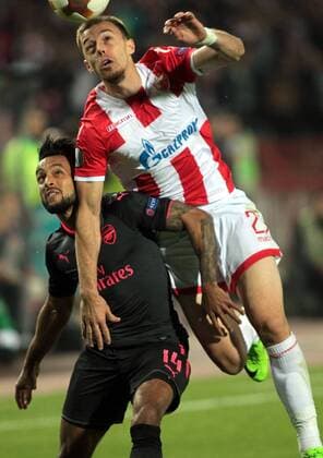 19.10.2017 Belgrade(Serbia) FK Crvena Zvezda(FC Red Star)-Arsenal Europa League men s football Theo Walcott(L) Arsenal, Milan Rodic FK Crvena Zvezda(FC Red Star) : 