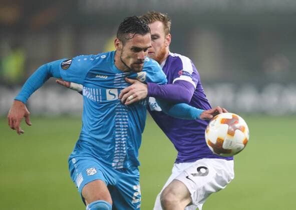 SOCCER - EL, A.Wien vs Rijeka VIENNA,AUSTRIA,19.OCT.17 - SOCCER - UEFA Europa League, FK Austria Wien vs HNK Rijeka. Image shows Marko Vesovic (Rijeka) and Kevin Friesenbichler (A.Wien). GEPAxpictures xPatrickxLeuk