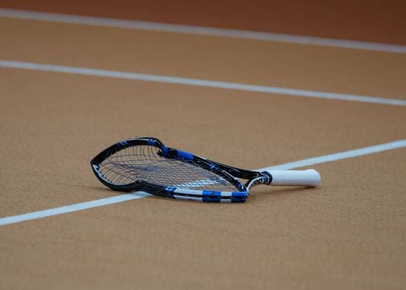 Open Feature broken Schlaeger is on the square Emotion Anger Frustration Tennis Open TC Ismaning Ismaning Bavaria Germany 19 October 2017 Â Copyright: xJuergenxHasenkopfx