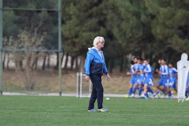 Persian Gulf Pro League Esteghlal Teheran training Winfried Schäfer 