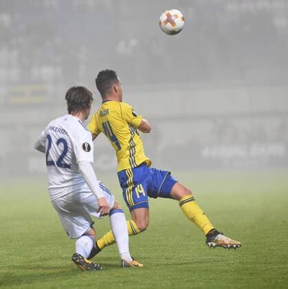 L-R Peter Ankersen of Copenhagen and Daniel Holzer of Zlin, in action during the 3rd round, group F, European League soccer match FC Fastav Zlin vs FC Copenhagen in Olomouc, Czech Republic, on October 19, 2017. (CTKxPhoto LudekxPerina) CTKPhotoP201710191112501  LPE 004