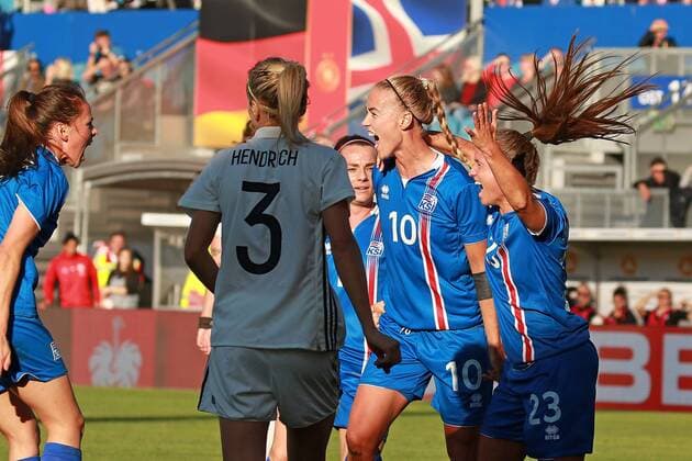 20 10 2017 xavx Soccer World Cup Qualification Women Germany Iceland emspor v l celebrate the goal Torjubel zum 0 1 by Dagny Brynjarsdottir Iceland Iceland Wiesbaden