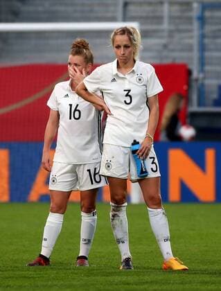 Germany Wiesbaden Brita Arena 20 10 2017 Soccer World Cup Qualification Germany Iceland Image v lk Linda Dallmann Germany 16 and Kathrin Hendrich Germany 3 disappointed Copyright: HMBxMedia xHeikoxBecker
