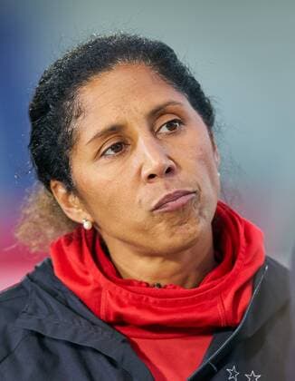 Steffi JONES trainer girlfriends girlfriends emotions disappointed disappointment frustrated sadness sad desperation desperation half figure action single portrait portraits single action GERMANY ISLAND Soccer Laenderspiel womens qualification for the 2019 World Cup in France Wiesbaden Germany 20 10 2017