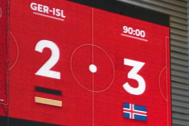 Scoreboard Screen Screenboard digital LED display monitor Result Final Result GERMANY ICELAND 2 3 Soccer Laenderspiel Women Qualification for the World Cup 2019 in France Wiesbaden Germany 20 10 2017
