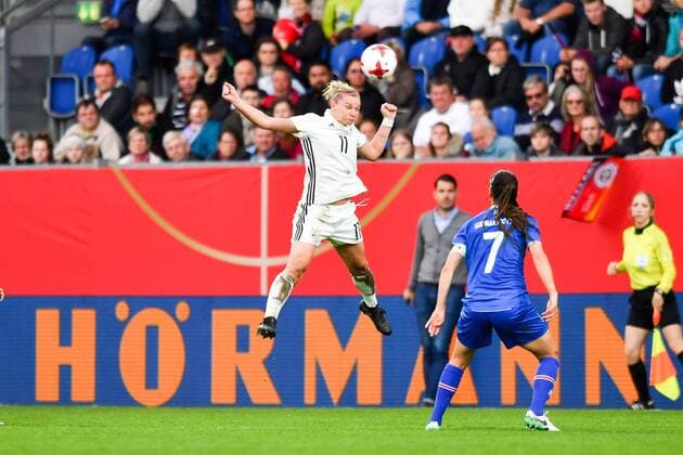 Alexandra Popp Germany Germany DFB 11 at the head Football World Cup 2019 Qualification Germany Iceland xmkx