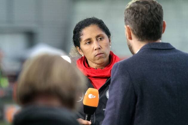 20 10 2017 xsvx Soccer World Cup Qualification Women Germany Iceland emspor v l Trainer Steffi Jones German women national team DFB disappointed sadly frustrated dissapointed Wiesbaden