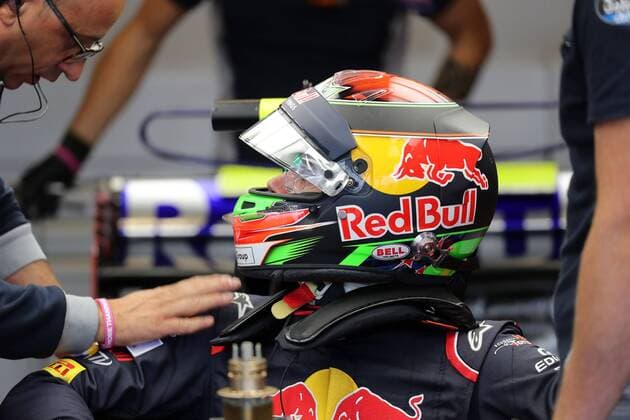 20.10.2017 - Free Practice 1, Brendon Hartley (NZL) Scuderia Toro Rosso STR12 United States Grand Prix, Austin 19 - 22 October 2017 20.10.2017 - Free Practice 1, Brendon Hartley (NZL) Scuderia Toro Rosso STR12 