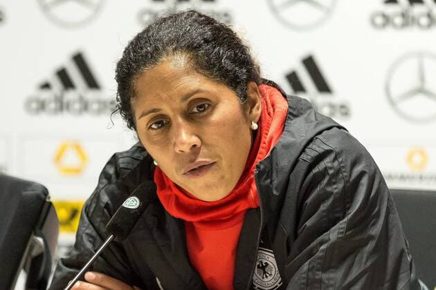 20 10 2017 xavx Soccer World Cup Qualification Women Germany Iceland emspor v l Bundestrainerin Steffi Jones Deuschland Germany disappointed disappointed looking dissapointed at the press conference after the match against Iceland Wiesbaden