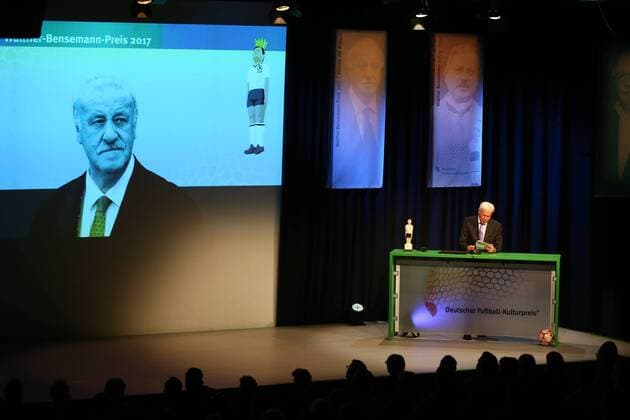 20 10 2017 Deutsche Akademie für Fussbalkultur Football Academy Award Winner Walter Bensemann Prize 2015 JüRa Rainer Holzschuh kicker Editor and Jury Chairman