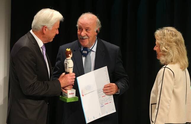 20 10 2017 Deutsche Akademie für Fussbalkultur Football Academy Award Winner Walter Bensemann Prize 2015 JüRa Vicente del Bosque Trainer Rainer Holzschuh kicker Editor and Jury Chairman