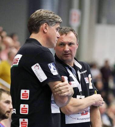 Runar Sigtryggsson Head Coach HBW Balingen Weilstetten and Eckard Nothdurft Co Head Coach HBW Balingen Weilstetten ASV Hamm Westfalen vs HBW Balingen Weilstetten Handball 2 Bundesliga 21 10 2017 Hamm Copyright: xEibner-Pressefoto Strohdiekx EP_JSK