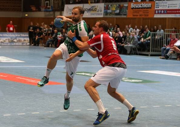 v li Stefan Schmitt DJK Rimpar Wolves Max Darj Bergischer HC DKB 2 Handball Bundesliga DJK Rimpar Wölfe Bergischer HC xfsx