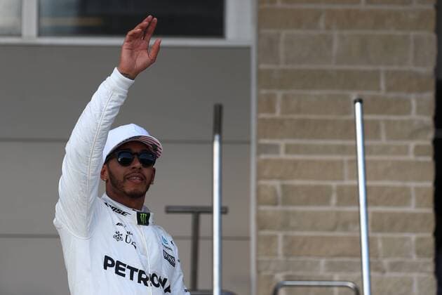 21st October 2017, Circuit of the Americas, Austin, USA; American Formula One Grand Prix, Saturday Qualifying; Lewis Hamilton - Mercedes AMG Petronas F1 Team takes pole and waves to the fans  ActionPlus11942740