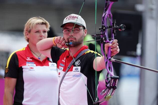 Bogenschießen, WM in Mexiko German duo formed by Kristina Heigenhauser and Marcel Trachsel competes before South Korea for the gold medal during the mixed composite bow competition of the 2017 World Archery Championships, in Mexico City, Mexico, 21 October 2017. 2017 World Archery Championships in Mexico City !ACHTUNG: NUR REDAKTIONELLE NUTZUNG!  Copyright: xJosexMendezx MEX01 20171022-636442405173089716