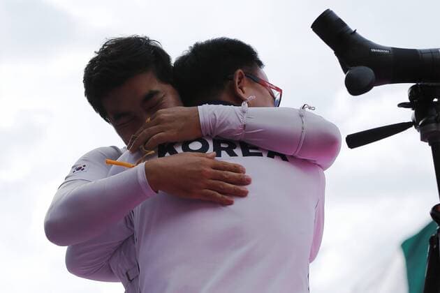 Bogenschießen, WM in Mexiko South Korea s Im Dong Hyun wins the gold medal against China Taipei s Wei Chun-Heng during the World Archery Championships 2017 individual men s recurve bow outdoor event in Mexico City, Mexico, 22 October 2017. World Archery Champioships 2017 in Mexico City !ACHTUNG: NUR REDAKTIONELLE NUTZUNG!  Copyright: xJoséxMéndezx CMX056 20171023-636443207967196764