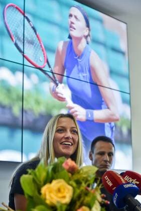 Czech tennis player Petra Kvitova (left) speaks during the press conference PK Pressekonferenz after the season, in Prague, Czech Republic, on October 24, 2017. (CTKxPhoto VitxSimanek) CTKPhotoP201710240616701  VIS 005 K