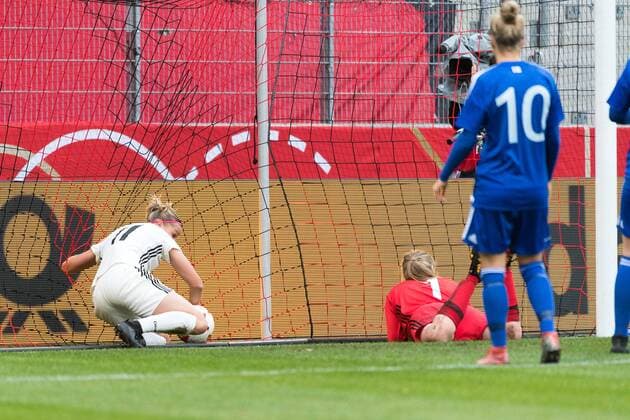 Goal to 1 0 by Goal Scorer Popp DFB 11 Germany vs Faeroer Soccer Womens WC Qualification Grossaspach 24 10 2017 Grossaspach Copyright: xWalther xEibner-Pressefotox EP_swr