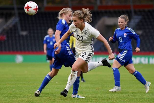Tabea Kemme GER Brina Mikkelsen Tummasardottir FRO Eyovor Klakstein FRO Germany Grossaspach Sport Soccer National Team Women World Cup Qualification Germany vs Faeroer on 24 10 2017 mechatronics Arena