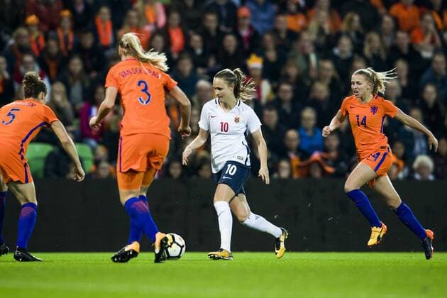 Fußball, Damen, WM-Quali, Niederlande - Norwegen 171024 Caroline Graham Hansen of Norway during the FIFA Women s World Cup Qualifier match between Netherlands and Norway on October 24, 2017 in Groningen. Photo: Vegard Wivestad Gr¿tt BILDBYRN kod VG 170036  Copyright: VEGARDxWIVESTADxGR¯TT BB171024BB340