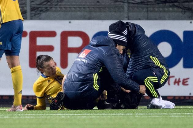 171024 Sveriges Jessica Samuelsson grinar illa under VM-kvalmatchen i fotboll mellan Sverige och Ungern den 24 oktober 2017 i Boras.  Copyright: CARLxSANDIN BB171024CS030