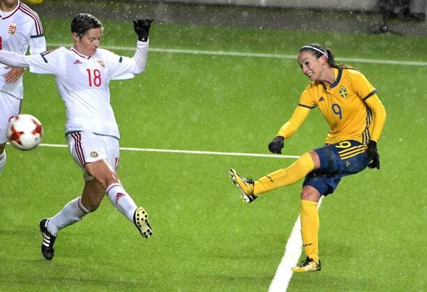 Boras Sweden 2017-10-24 World Cup Qualification 2017 18 Sweden(SWE)Hungary(HUN) Kosovare Asllani(SWE) PHOTO BOBBO LAUHAGE KOD 0300003 COPYRIGHT KAMERAPRESS.SE KP0300003 