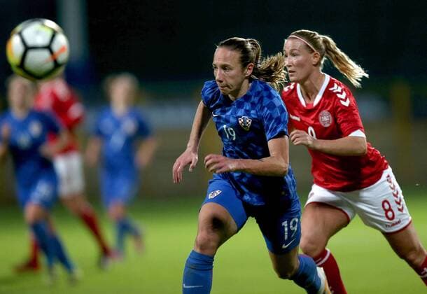 CRO vs DEN womens football - Zapresic, Croatia 24.10.2017., Zapresic, Croatia - Women s world cup qualification s UEFA match with Denmark, Group 4 at stadium in Zapresic. Denmark won 4:0. Sandra Zigic, Theresa Nielsen.  IgorxKralj PIXSELL