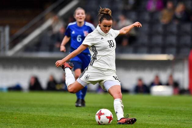 Lina Magull Germany Germany DFB 10 on shooting Soccer World Cup 2019 Qualification Germany Faroe Islands xmkx