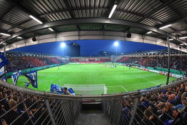 24 10 2017 xsvx Football DFB Pokal SV Wehen Wiesbaden FC Schalke 04 emspor v l Overview Brita Arena Floodlight Choreography of the fans Fan Ultras Wehen Wiesbaden Mood Scarfs Fahnen Wiesbaden