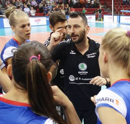 Stuttgart Volleyball Bundesliga Allianz MTV Stuttgart vs Schwarz Weiss Erfurt Coach Giannis Athanasopoulos Allianz