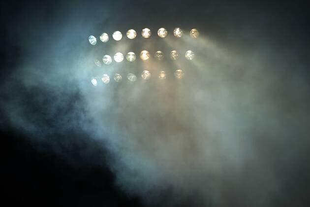 v li Floodlight Bengalos Nebula Symbolfoto Symbol picture Feature Smoke Soccer DFB Pokal 1 FC Schweinfurt 05 Eintracht Frankfurt xfsx