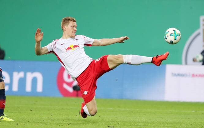 RB Leipzig Bayern Munich Soccer DFB Pokal Leipzig 25 10 2017 Red Bull Arena Soccer DFB Pokal 2 Round RB Leipzig vs FC Bayern München 5 6 1 1 1 1 N E In the Picture Marcel Halstenberg 23 RB Leipzig