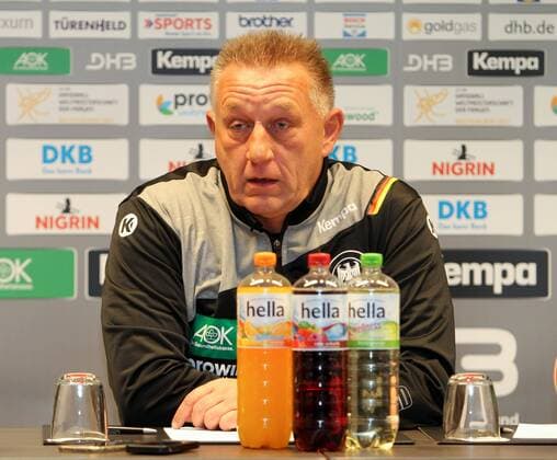 Leipzig 27 10 2017 Lindner Hotel Handball Womens Press Conference in the run-up to the Handball World Championship of Women 2017 In the picture Bundestrainer Michael Biegler Germany
