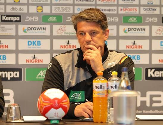 Leipzig 27 10 2017 Lindner Hotel Handball Womens press conference in the run-up to the Handball World Cup 2017 In the image of goalkeeper Jan Heupert Germany