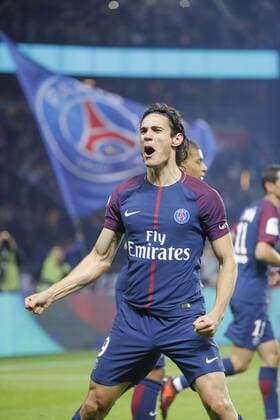 Edinson Roberto Paulo Cavani Gomez psg El Matador El Botija Florestan inscrit le premier but servit par Angel Di Maria psg sur coup franc joie FOOTBALL PARIS SAINT GERMAIN v OGC NICE Ligue 1 Conforama 27 10 2017 StephaneAllaman Panoramic 