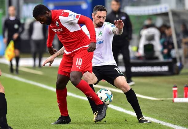 28 10 2017 Football Season 2017 2018 2 Football Bundesliga 12 Gameday SpVgg Greuther Fürth Cloverleaf SV Sandhausen SVS Richard Sukuta Pasu 10 SV Sandhausen Roberto Hilbert 19 SpVgg Greuther Fürth