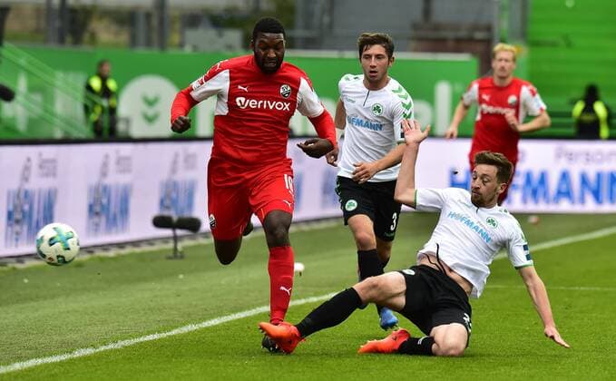 28 10 2017 Football Season 2017 2018 2 Football Bundesliga 12 Matchday SpVgg Greuther Fürth Clover SV Sandhausen SVS MeZi Richard Sukuta Pasu 10 SV Sandhausen Maximilian Wittek 3 SpVgg Greuther Fürth Mario Maloca 22 SpVgg Greuther Furth