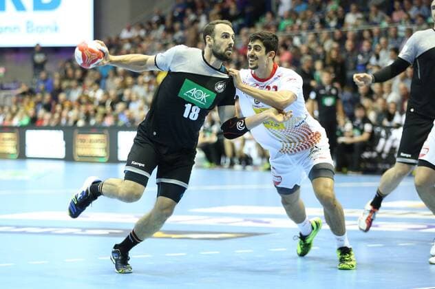 28 10 2017 xcsx Handball Laender match Men Germany Spain emspor v l Tim Kneule Germany is stopped by Valero Rivera Folch Spain Magdeburg