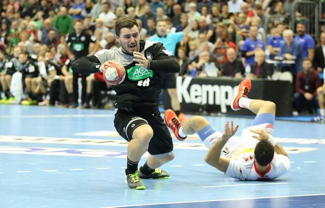 28 10 2017 xcsx Handball Laender match Men Germany Spain emspor v l Jannik Kohlbacher Germany at the throw from the circle Magdeburg