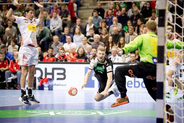 Philipp Weber No. 20 Germany is brought down by Viran Morros No. 24 Spain and closes nevertheless successfully from Germany Spain Magdeburg Copyright: xDanielxReinelt xEibner-Pressefotox EP_drt