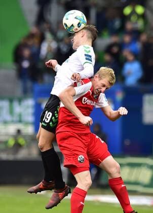 28 10 2017 Football Season 2017 2018 2 Football Bundesliga 12 Gameday SpVgg Greuther Fürth Cloverleaf SV Sandhausen SVS MeZi David Room 39 SpVgg Greuther Fürth left against Philipp Klingmann 24 SV Sandhausen right