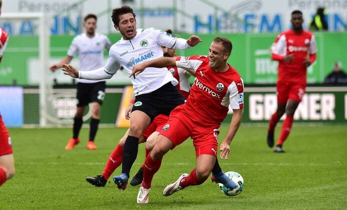 28 10 2017 Football Season 2017 2018 2 Football Bundesliga 12 Gameday SpVgg Greuther Fürth Clover SV Sandhausen SVS MeZi Maximilian Wittek 3 SpVgg Greuther Fürth left against Manuel Stiefler 21 SV Sandhausen right
