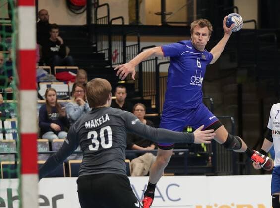 Mikael Mäkelä 30, FIN and Daniil Shishkarev 6, RUS during their Handball Finland - Russia World Championship WM Weltmeisterschaft 2019 Qualification match in Energia Arena 28. October 2017 in Vantaa, Finland.  Copyright: xMattixMatikainenx NP24_00015035