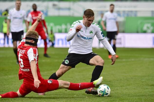 28 10 2017 Football Season 2017 2018 2 Football Bundesliga 12 Gameday SpVgg Greuther Fürth Clover SV Sandhausen SVS MeZi Marcel Seegert 5 SV Sandhausen left David Raum 39 SpVgg Greuther Fürth right