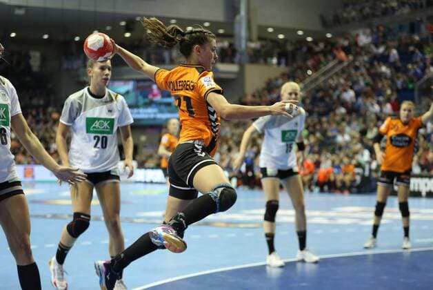 28 10 2017 xcsx Handball Laender match Men Germany Spain emspor v Kelly Johanna Vollebregt Netherlands at the litter Magdeburg
