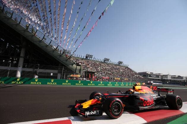 28.10.2017 - Free Practice 3, Max Verstappen (NED) Red Bull Racing RB13 Mexican Grand Prix, Mexico City 26 - 29 October 2017 28.10.2017 - Free Practice 3, Max Verstappen (NED) Red Bull Racing RB13 